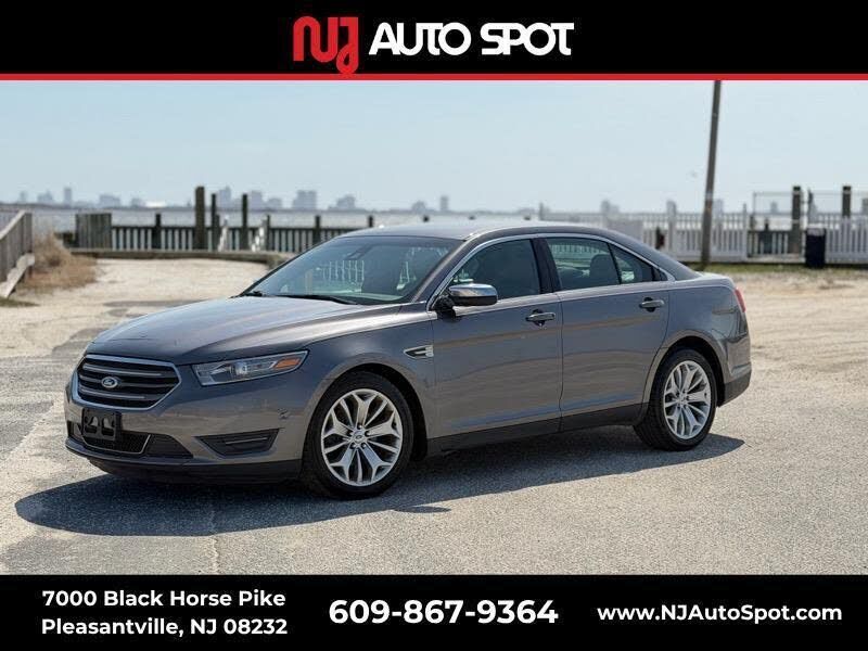 2013 FORD Taurus