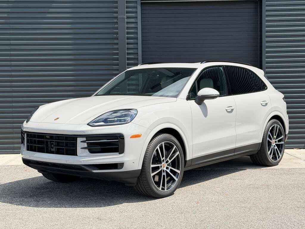 2026 PORSCHE Cayenne