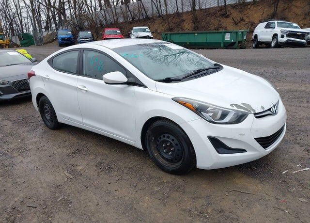2016 HYUNDAI Elantra