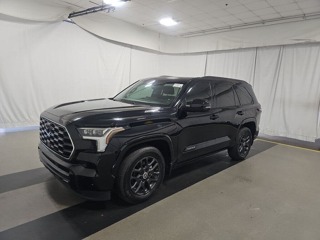 2024 TOYOTA Sequoia