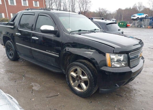 2013 CHEVROLET Avalanche