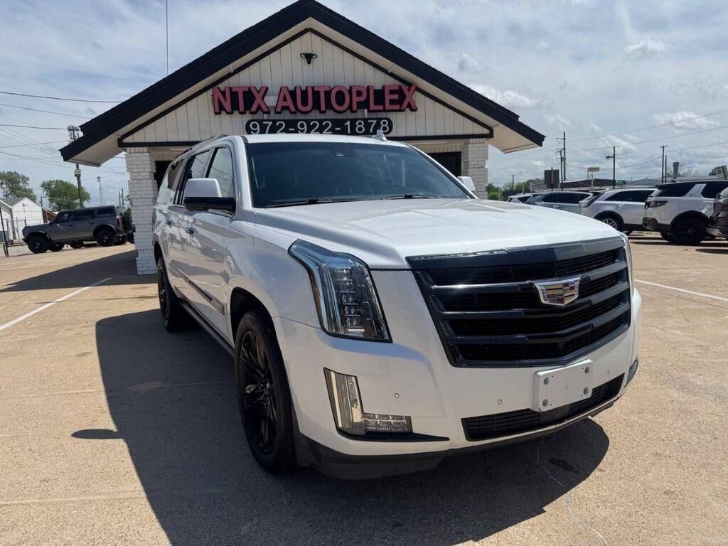 2016 CADILLAC Escalade