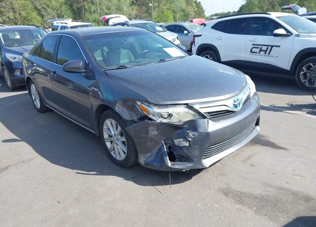 2013 TOYOTA Camry