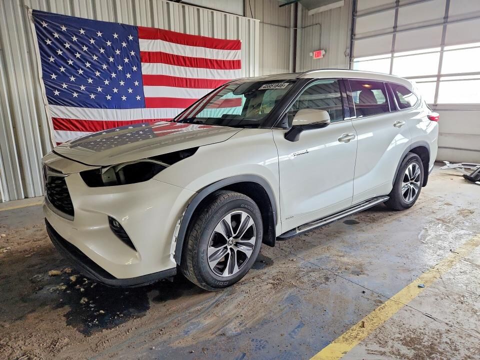2021 TOYOTA Highlander