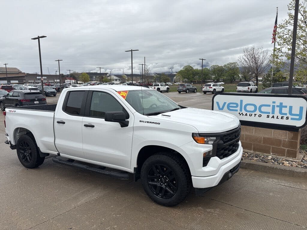 2025 CHEVROLET Silverado