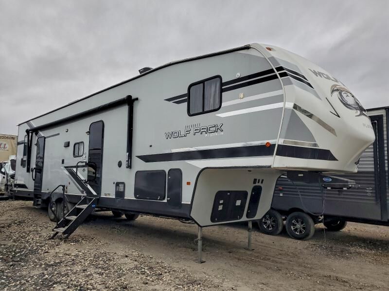 2021 FOREST RIVER Cherokee Toy Hauler