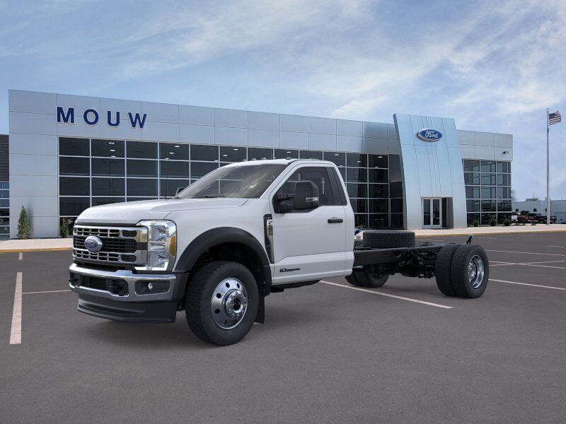 2025 FORD F-550