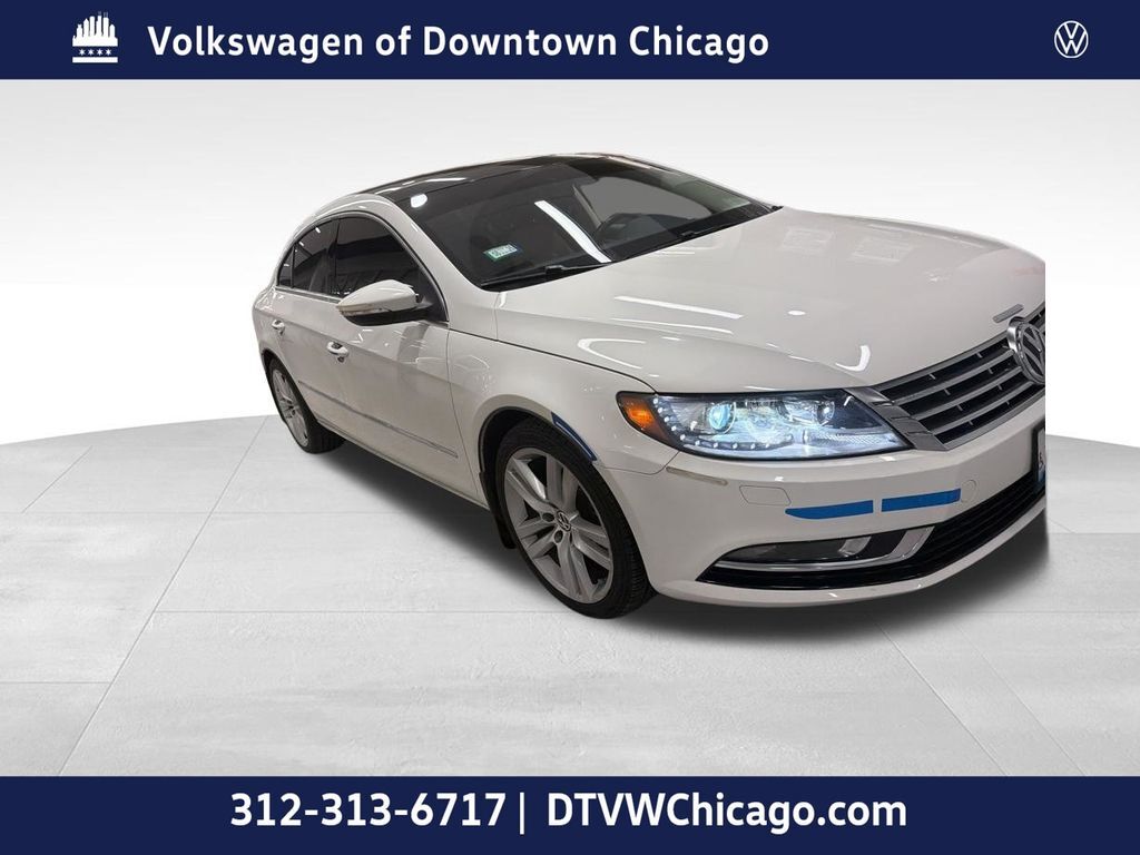 2013 VOLKSWAGEN Passat