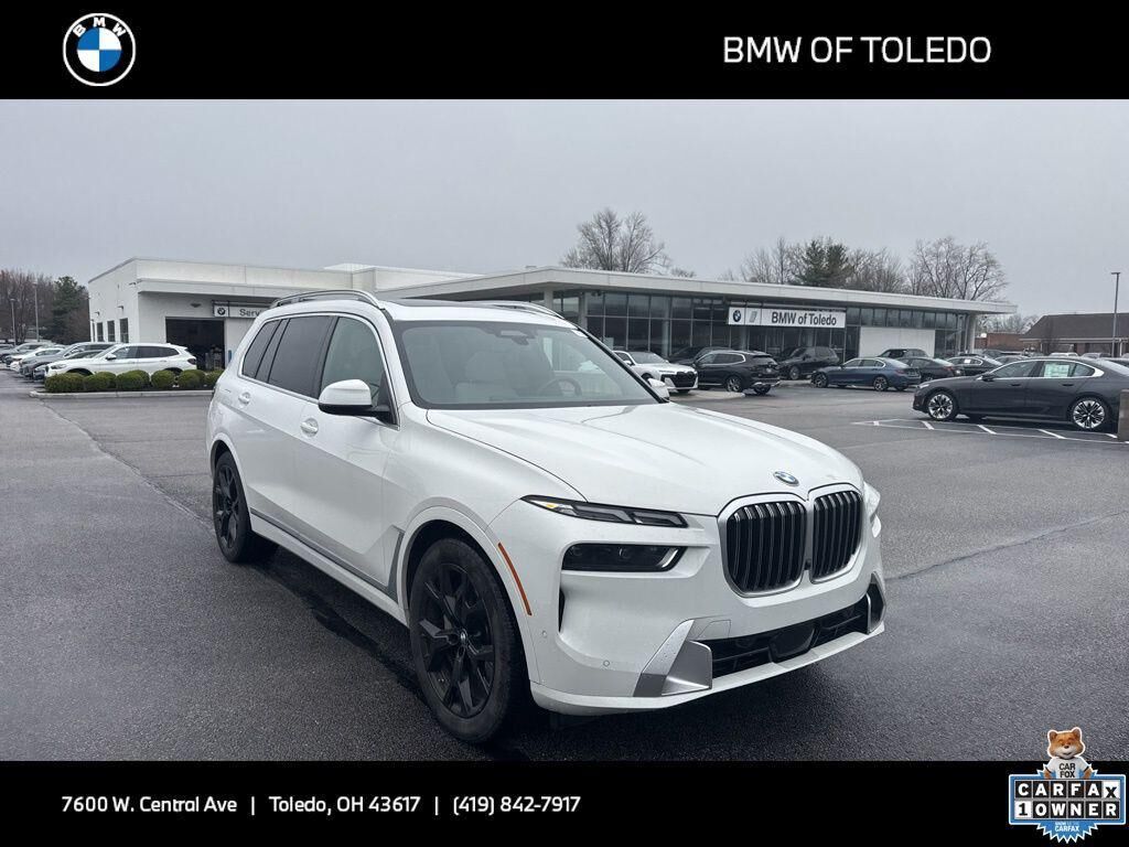 2023 BMW X7