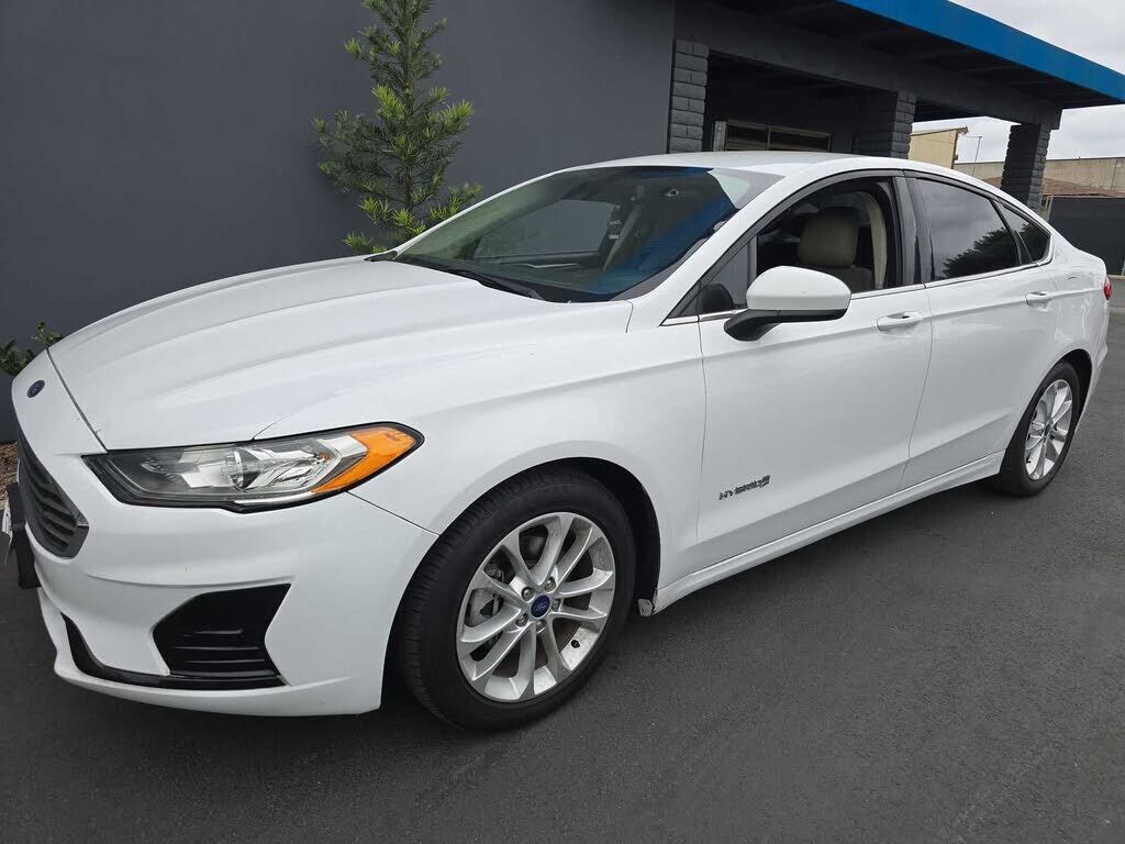 2019 FORD Fusion