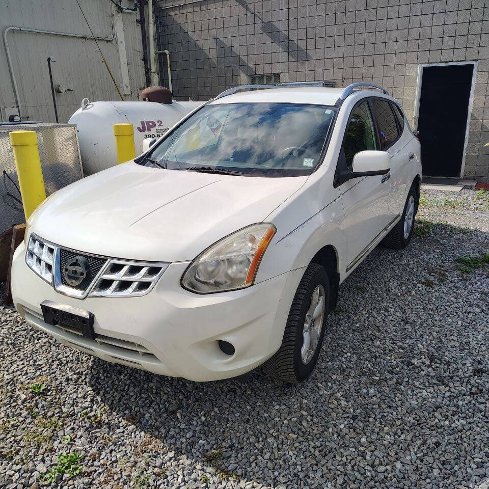 2011 NISSAN Rogue