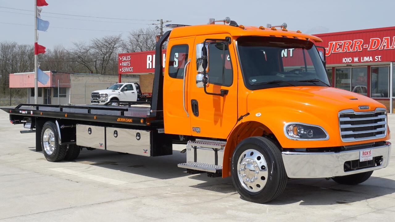 2026 FREIGHTLINER M2