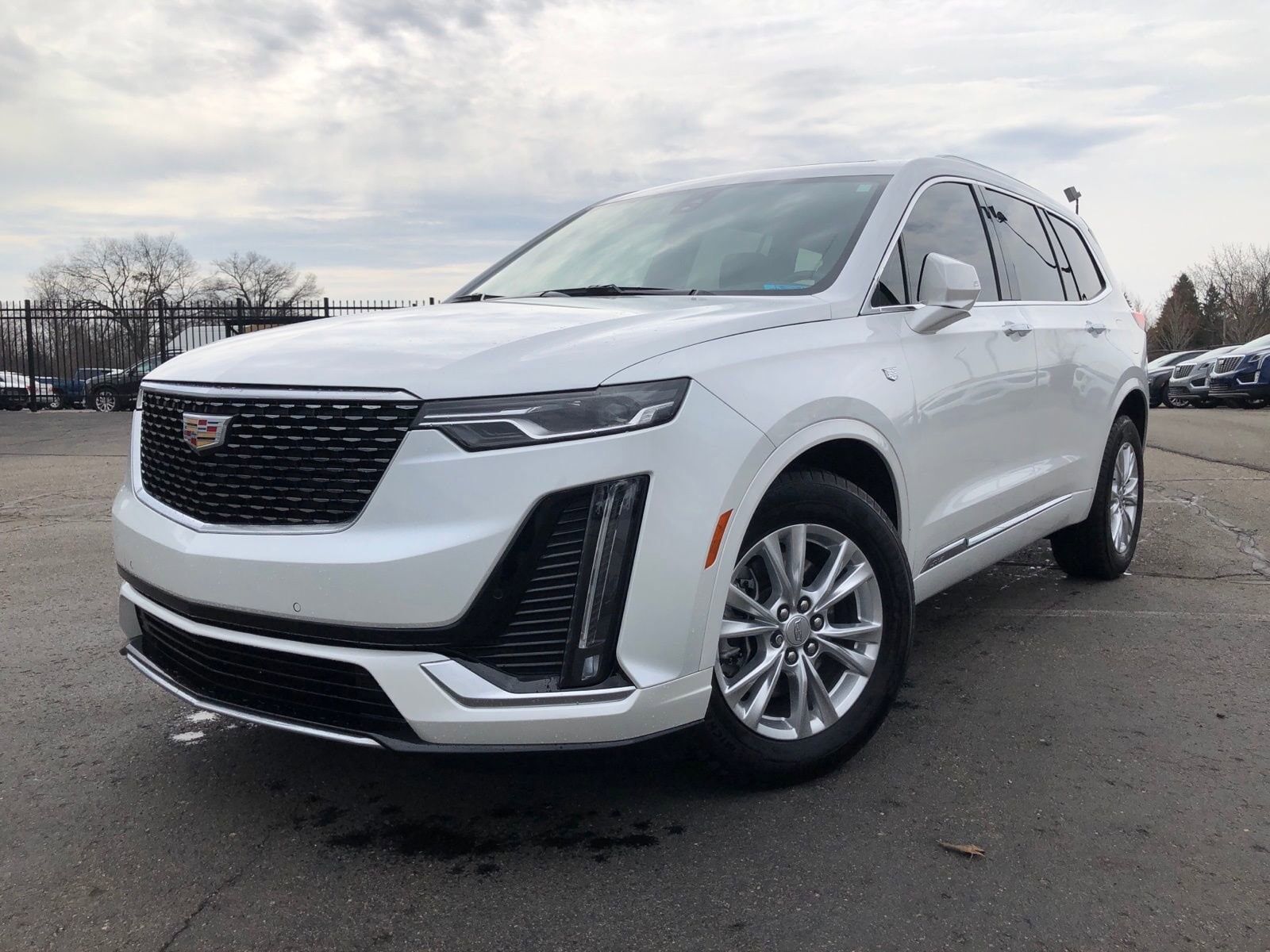 2025 CADILLAC XT6
