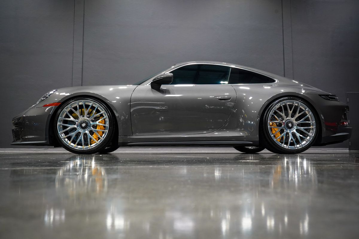 2022 PORSCHE 911