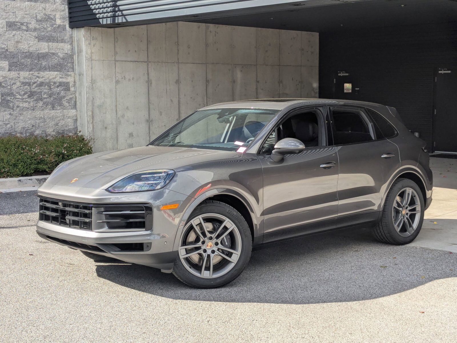 2026 PORSCHE Cayenne