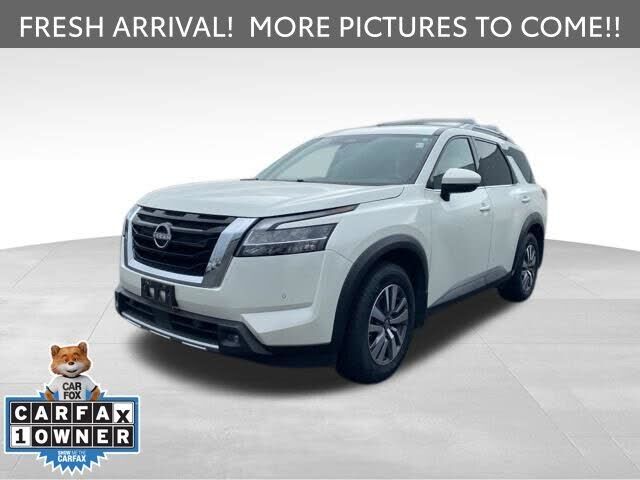 2022 NISSAN Pathfinder