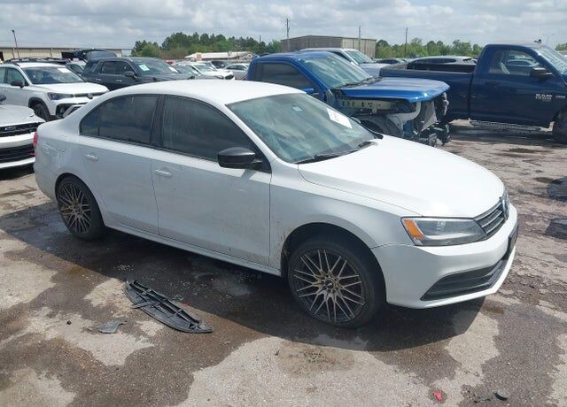 2015 VOLKSWAGEN Jetta