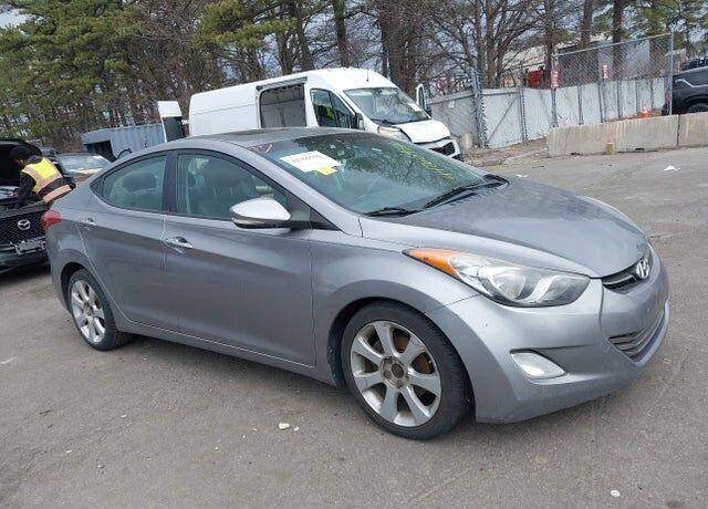 2012 HYUNDAI Elantra