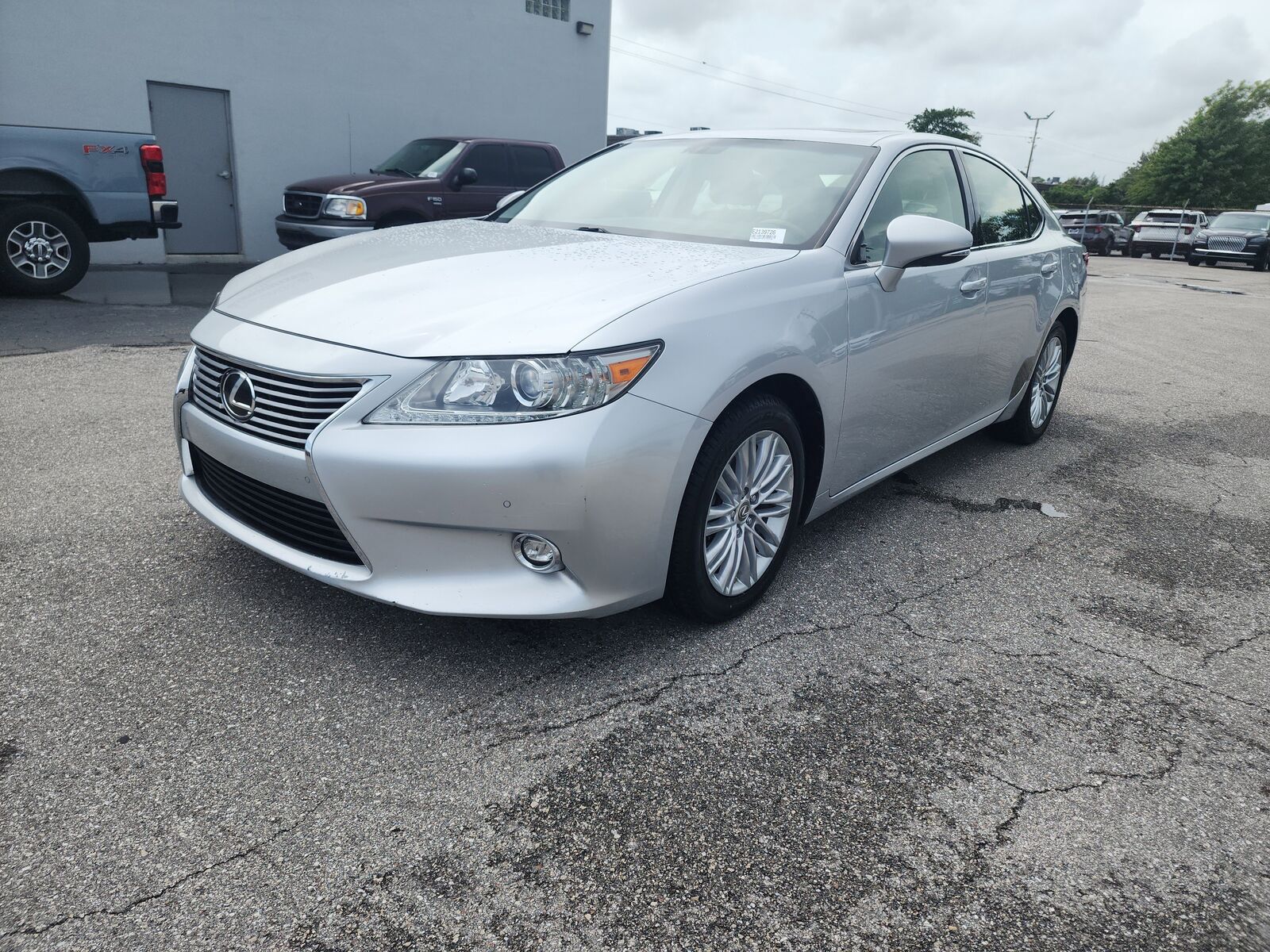 2014 LEXUS ES