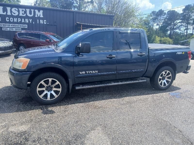 2015 NISSAN Titan