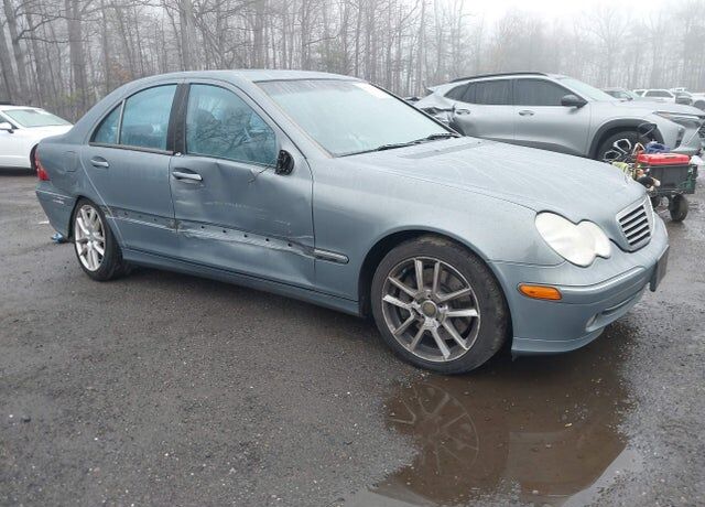2004 MERCEDES-BENZ C-Class