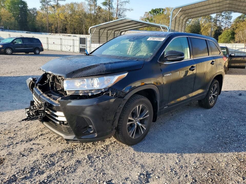 2017 TOYOTA Highlander