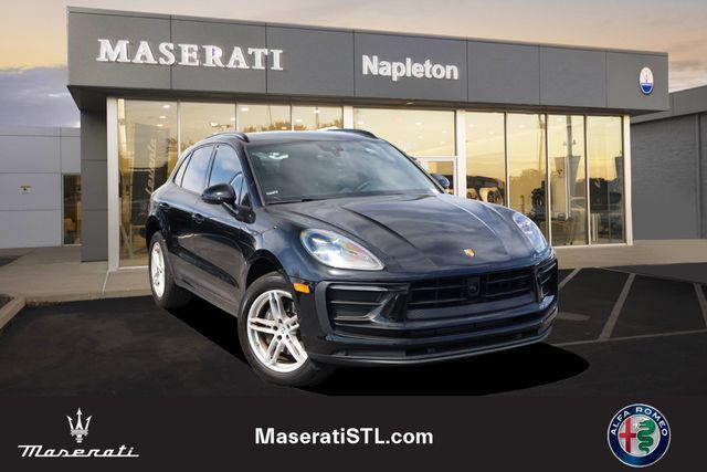 2023 PORSCHE Macan