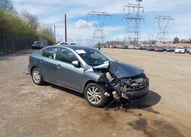 2012 MAZDA Mazda3