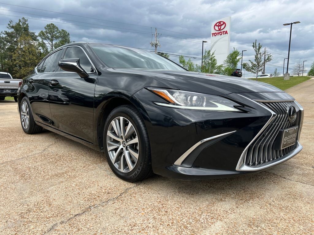 2020 LEXUS ES