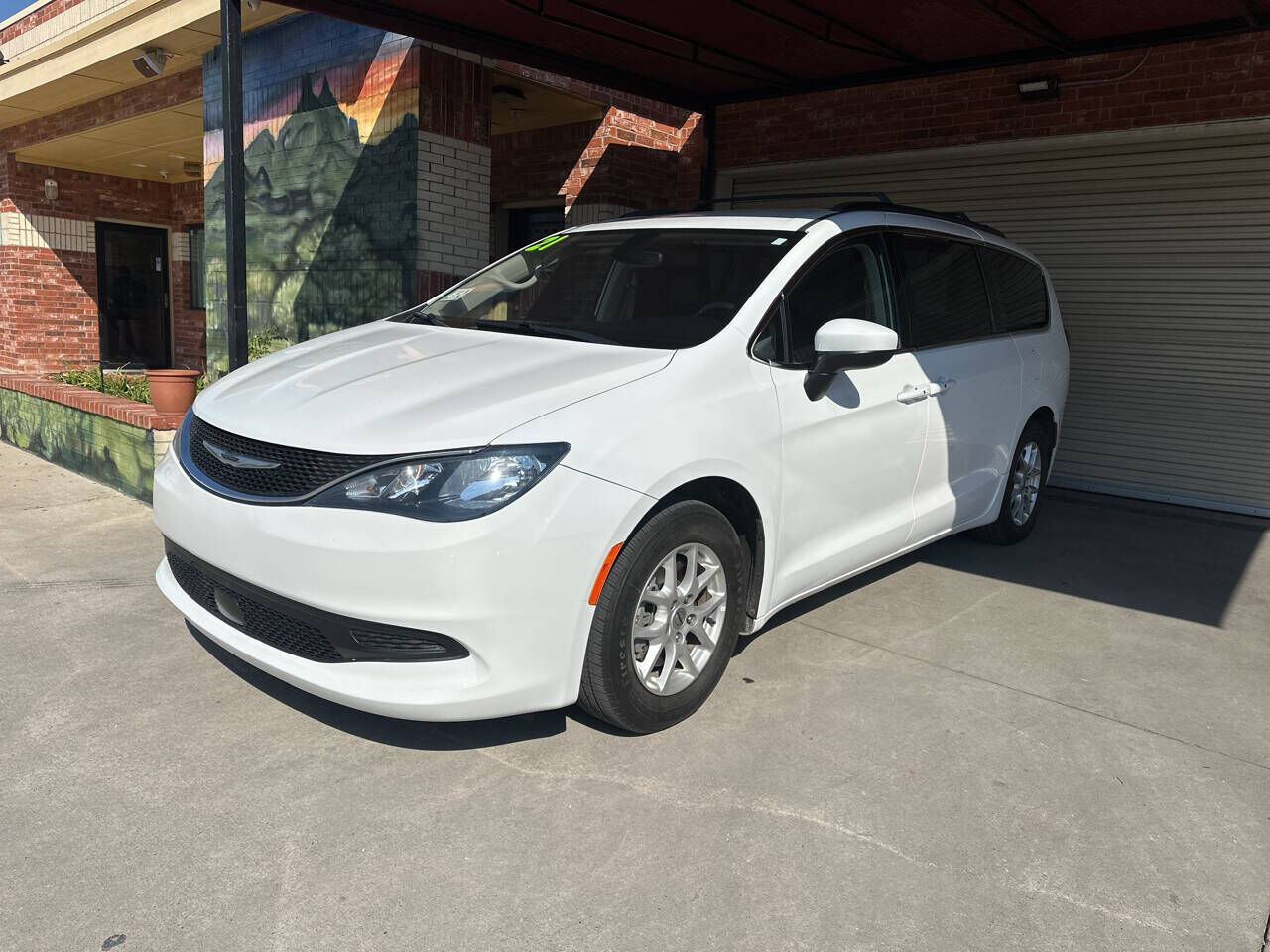 2021 CHRYSLER Voyager