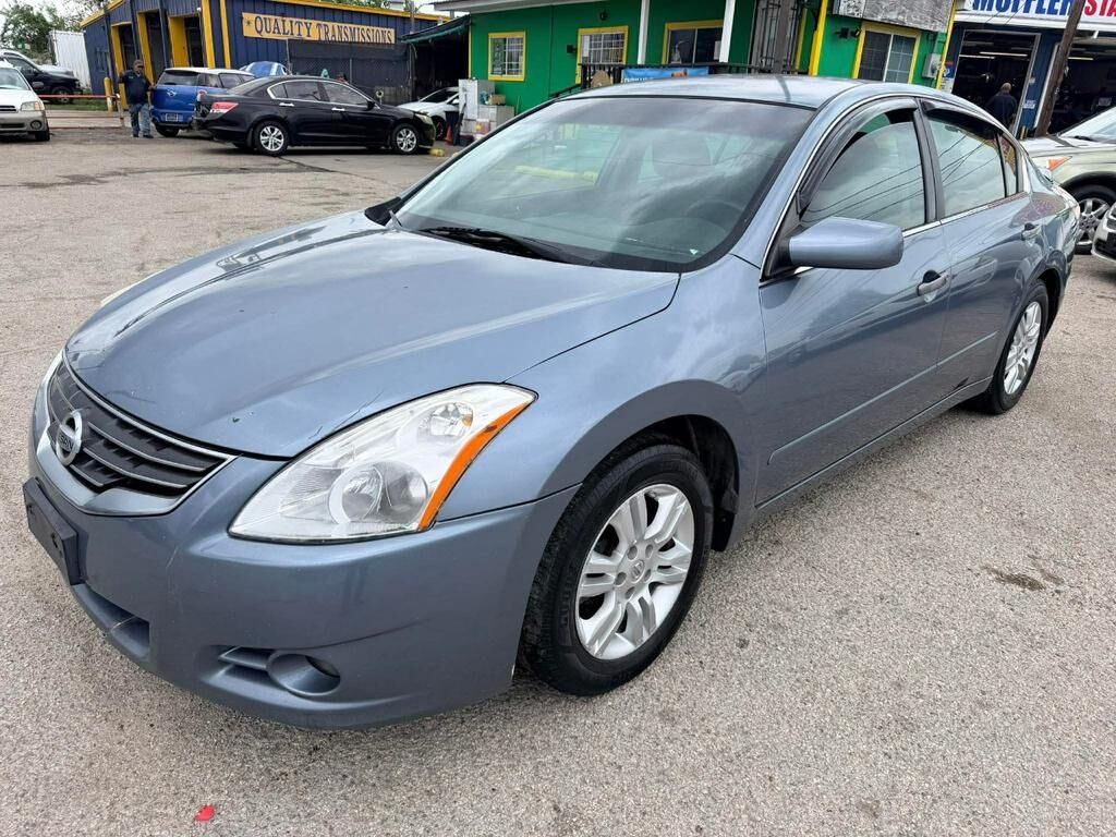 2011 NISSAN Altima