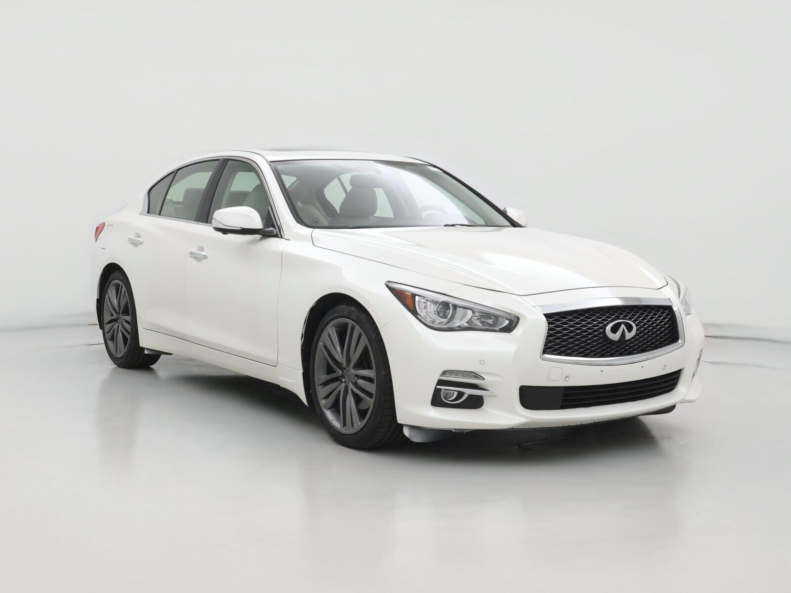 2017 INFINITI Q50