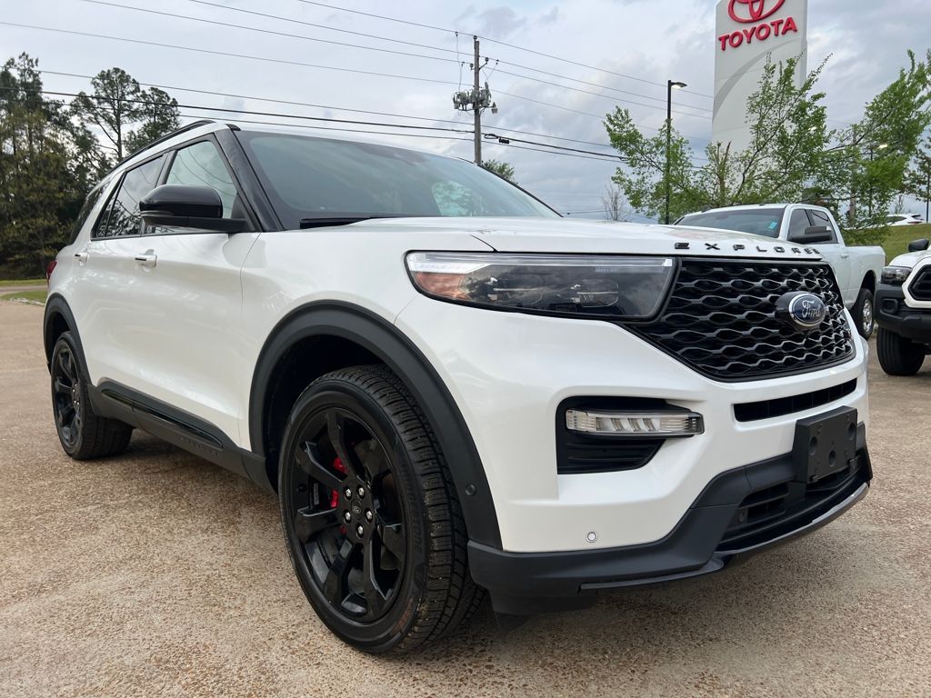 2021 FORD Explorer