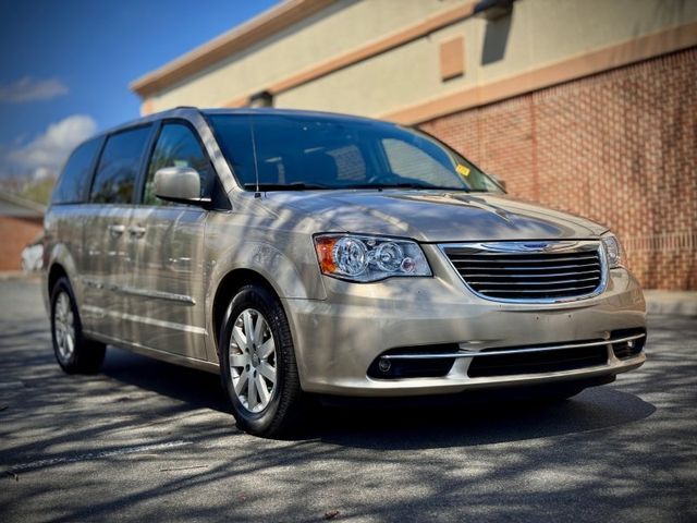 2015 CHRYSLER Town and Country