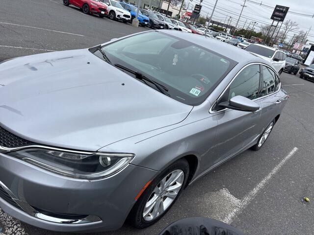 2016 CHRYSLER 200