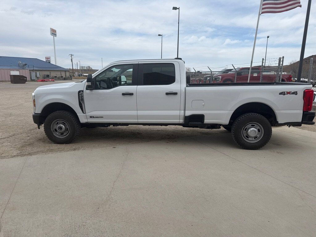 2024 FORD F-350