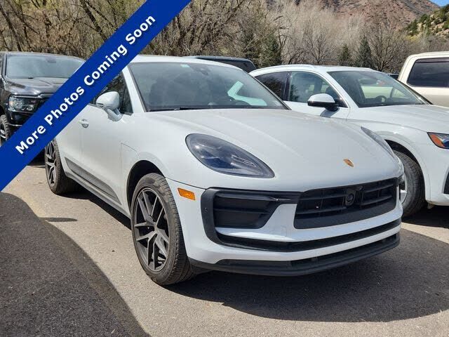 2023 PORSCHE Macan
