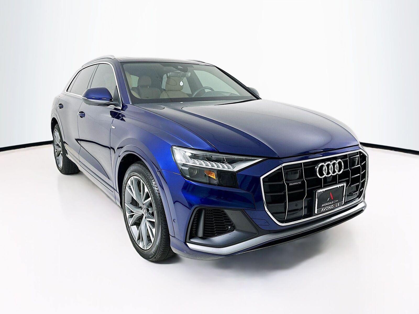 2023 AUDI Q8