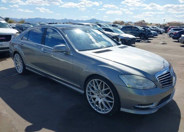 2012 MERCEDES-BENZ S-Class