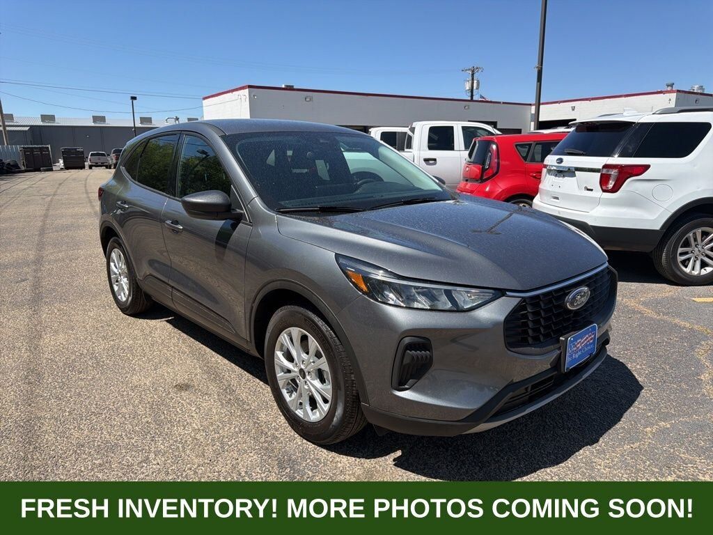 2025 FORD Escape