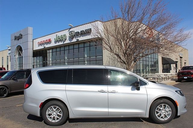 2026 CHRYSLER Voyager