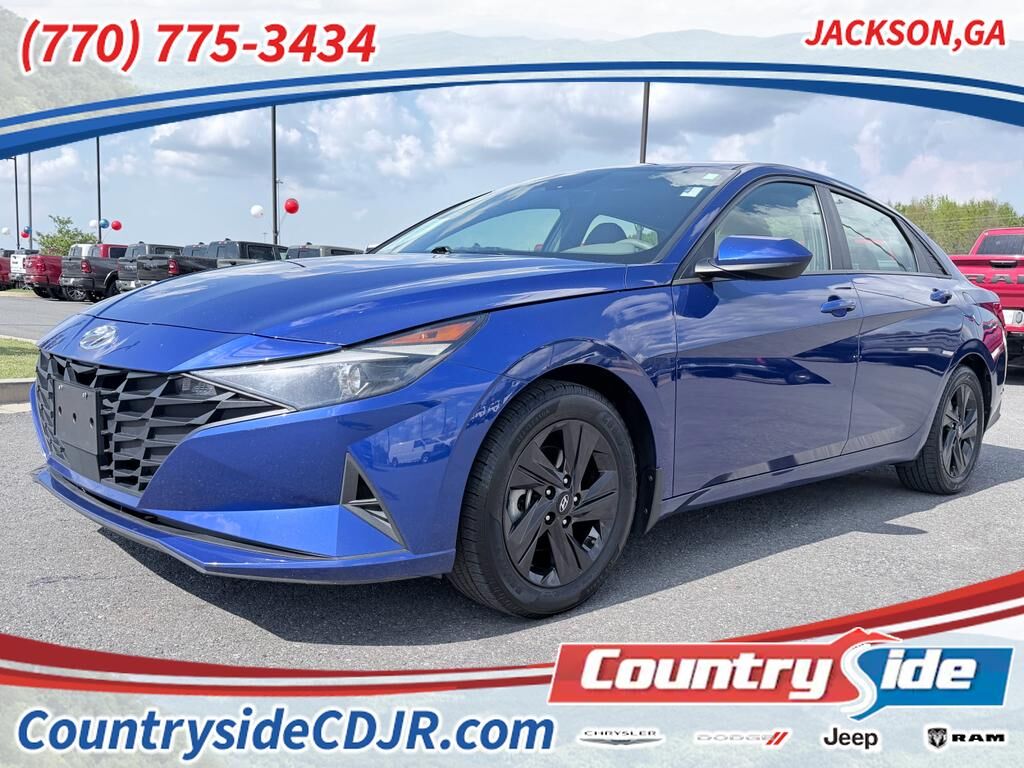 2022 HYUNDAI Elantra