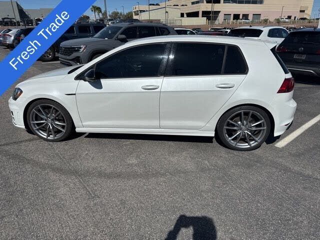 2017 VOLKSWAGEN Golf R