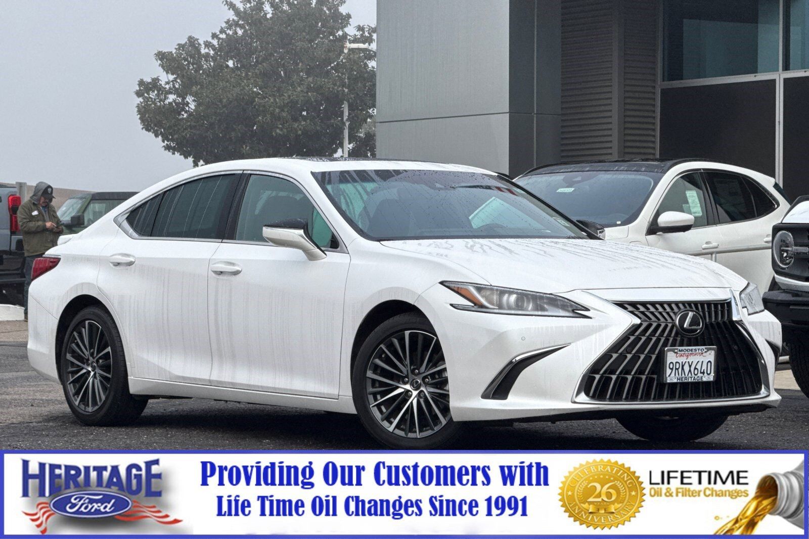 2025 LEXUS ES