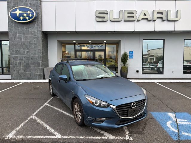 2017 MAZDA Mazda3