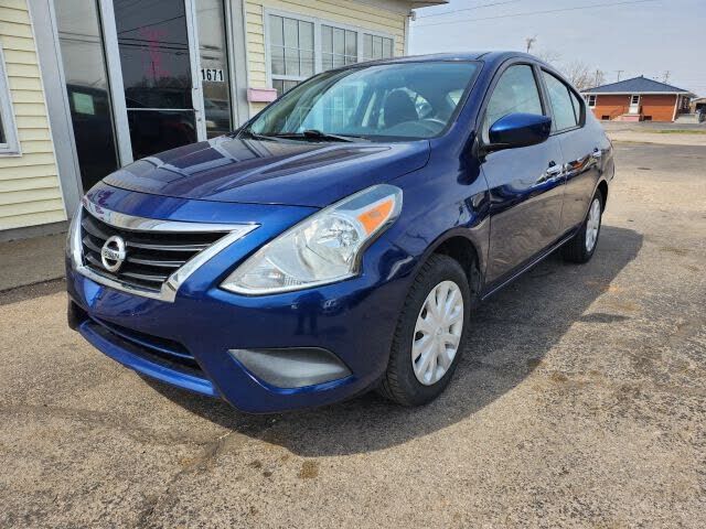 2019 NISSAN Versa
