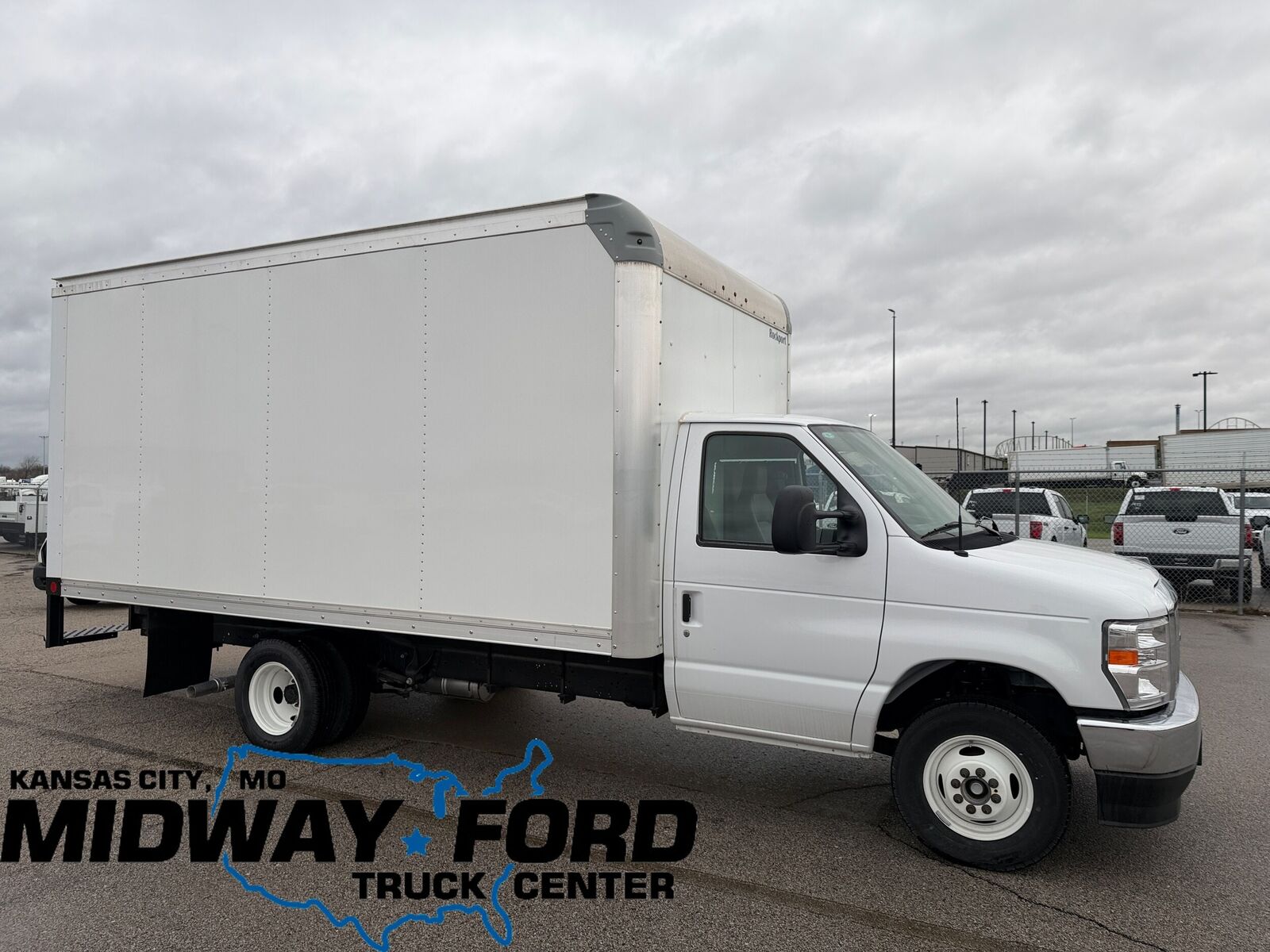 2025 FORD E-350