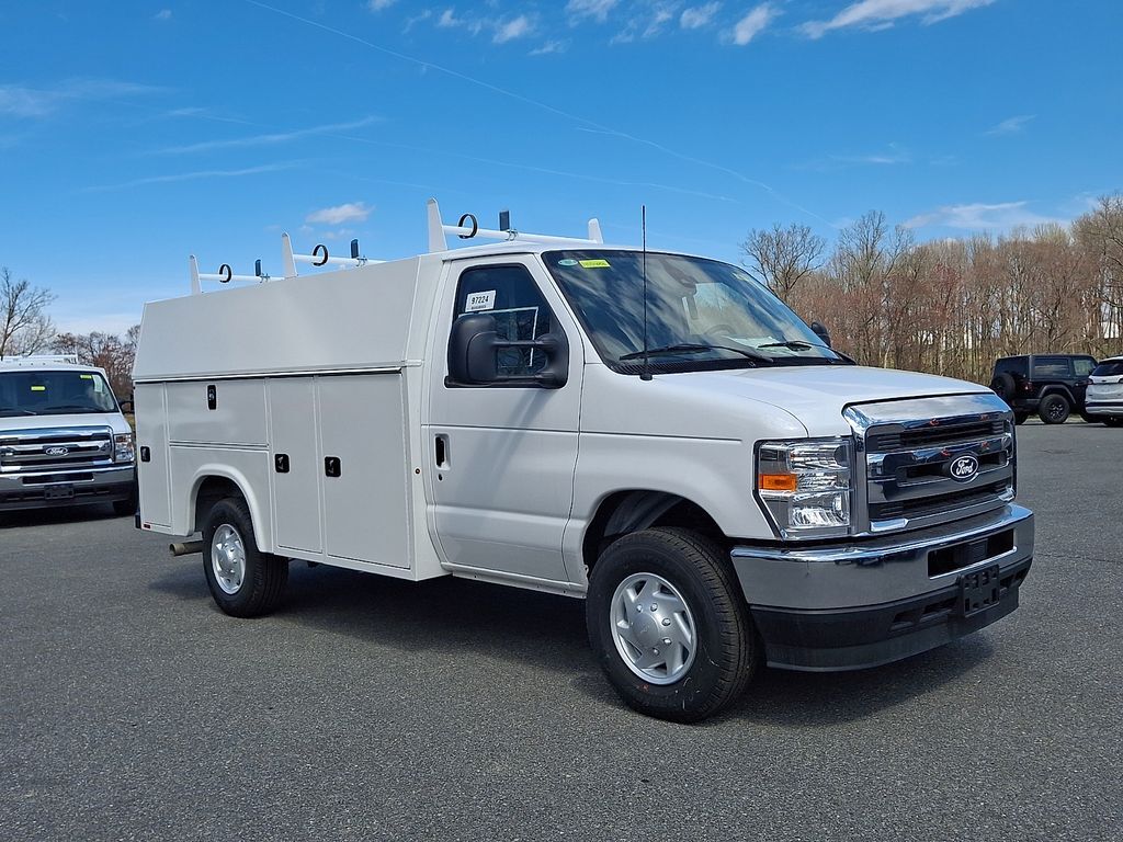 2026 FORD E-350