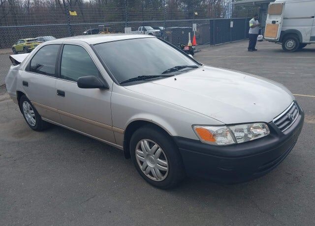 2001 TOYOTA Camry