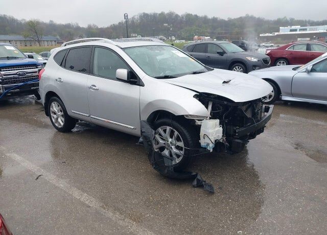 2011 NISSAN Rogue